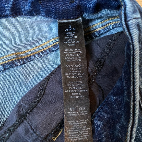 Chicos So Slimming Girlfriend Ankle Size 0 or 4 Embroidered Jeans Pants Womens - Picture 6 of 11